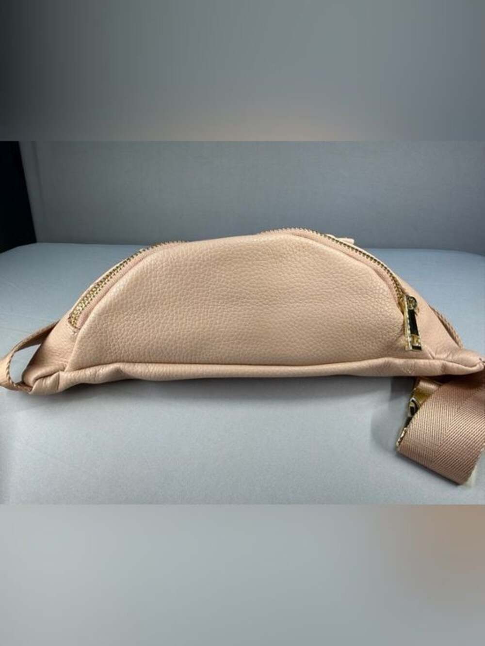 Fawn Design Blush Pink Pebbled Leather Crossbody Bag Belt Bag or Shoulder bag - Picture 3 of 11